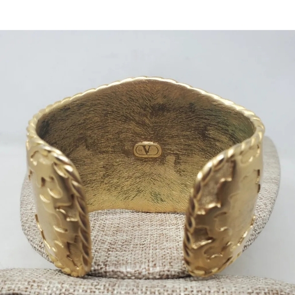 Vintage 1980s/1990s VALENTINO Garavani Cuff Bracelet Monogrammed Crest - Picture 5 of 6